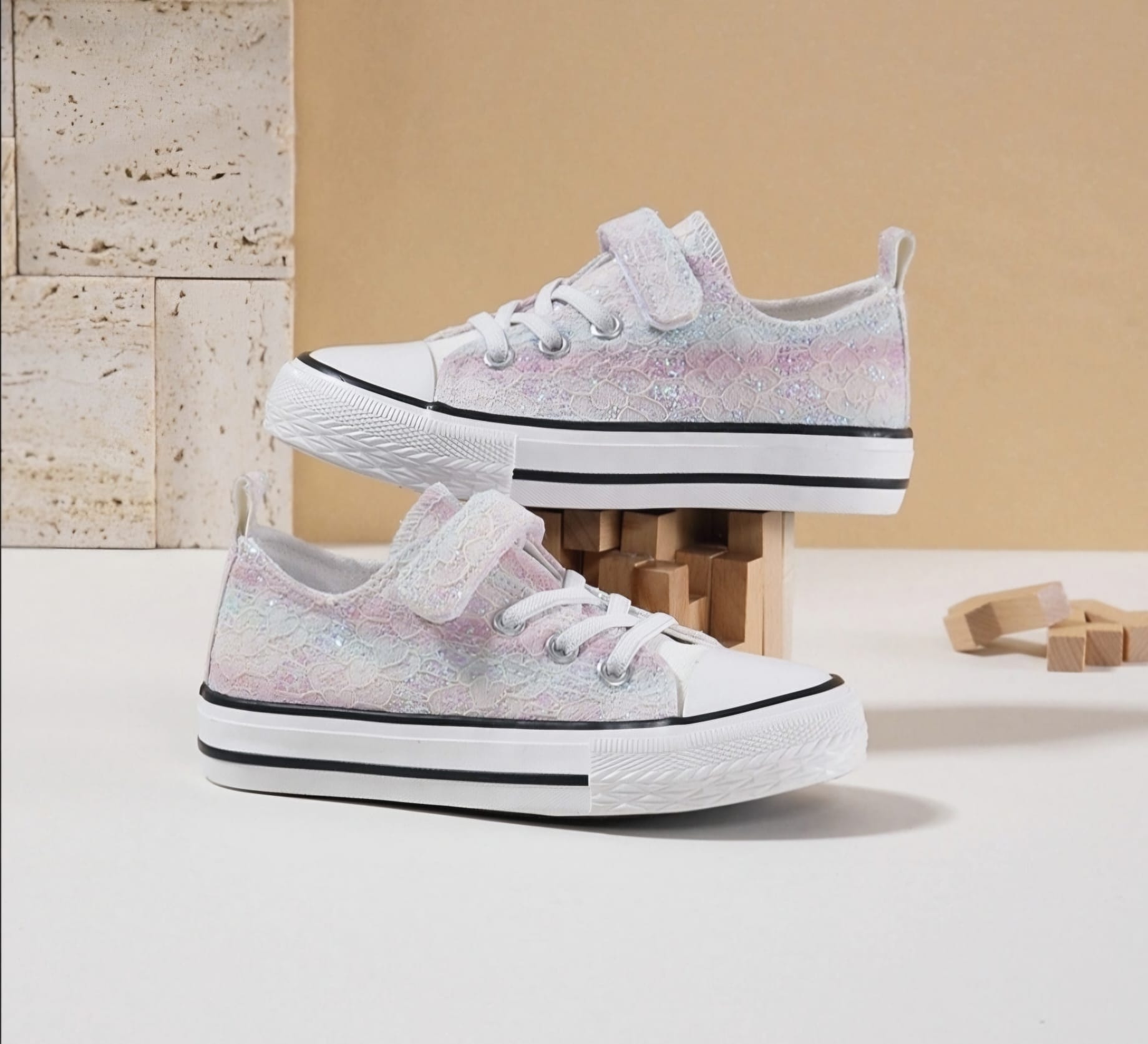 Scarpe Basse Estive Rock and Joy – Glitter con Dettagli in Pizzo