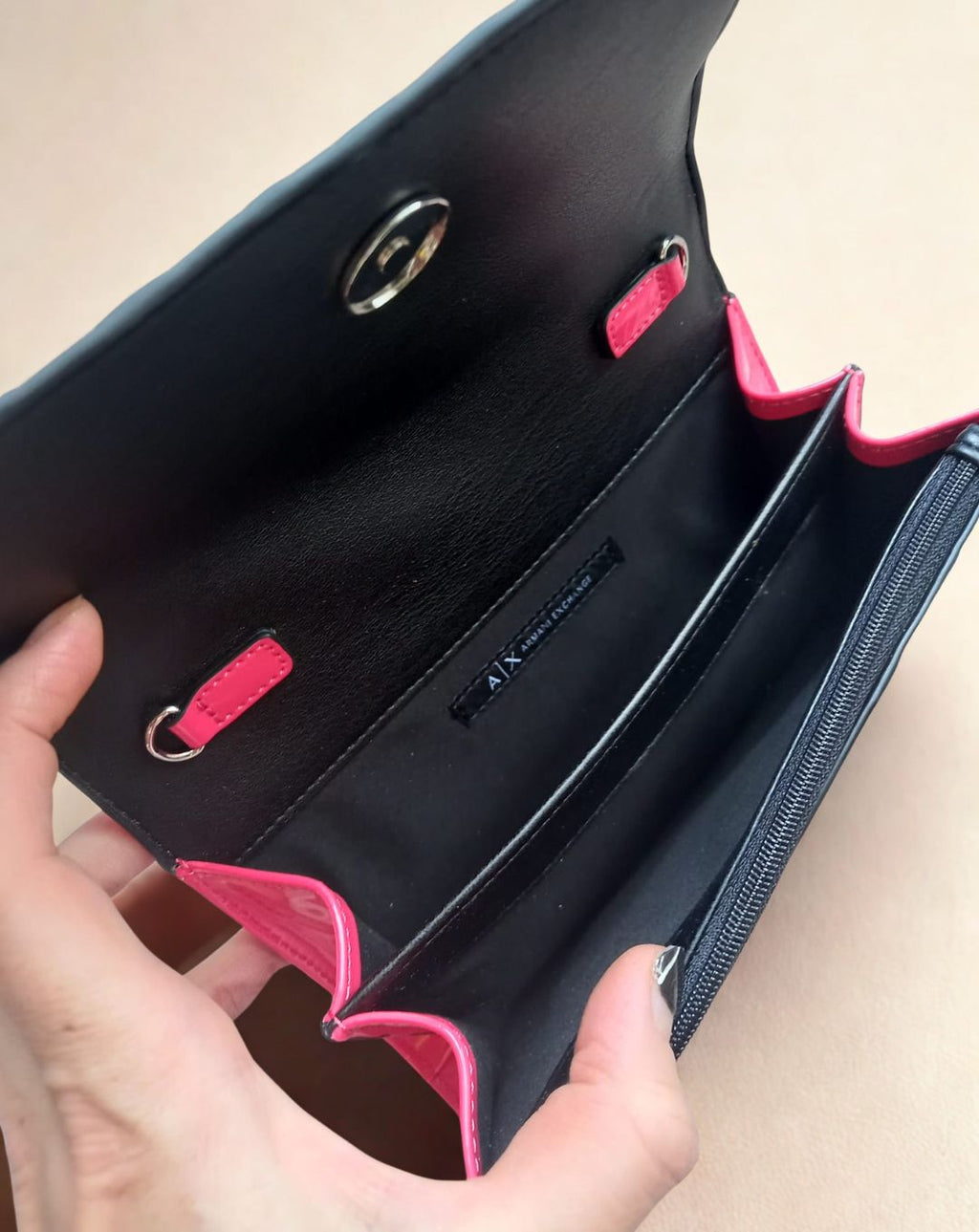 Pochette Donna Armani Exchange – Ecopelle Corallo, Misura Piccola con Tracolla